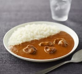 素材を生かしたカレー　バターチキン