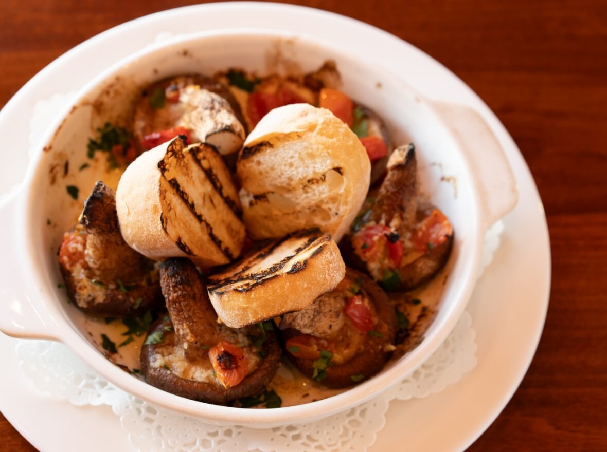 八丈島産うみかぜ椎茸のガーリックバター焼き