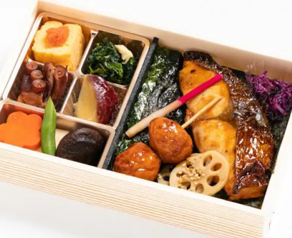 跳ね鯛の銀ひらす十八番弁当