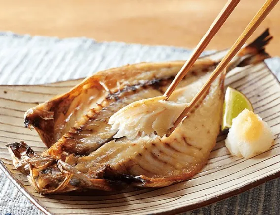 大川水産(干物・乾物)の取扱商品イメージ 牛肉・豚肉・鶏肉などの精肉の盛り合わせ