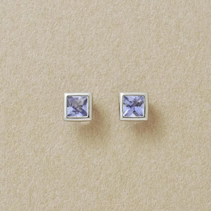 スタイリッシュに💎タンザナイト セカンドピアス｜テイクアップ アウラ