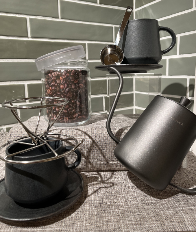 301）kikki.K ティーポット、シュガーポット、カップ＆ソーサーセット