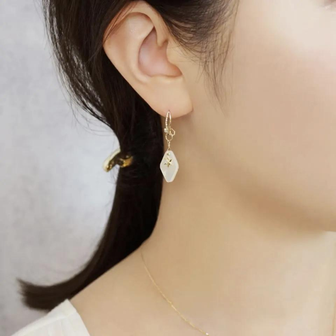 お持ちのピアス・イヤリングに通すだけ?チャームコレクション 