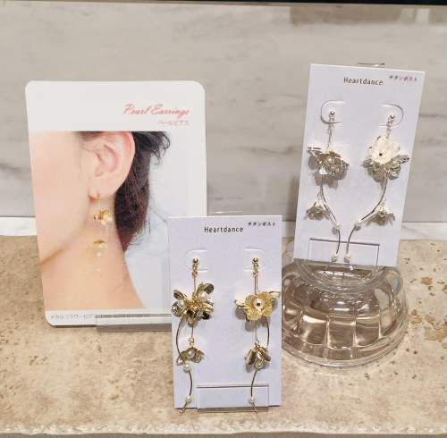 ☆メタルフラワーピアス☆