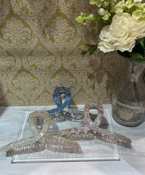 アクリルバンス入荷♡