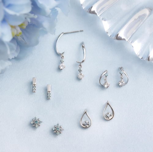 上品なダイヤモンドピアス💎