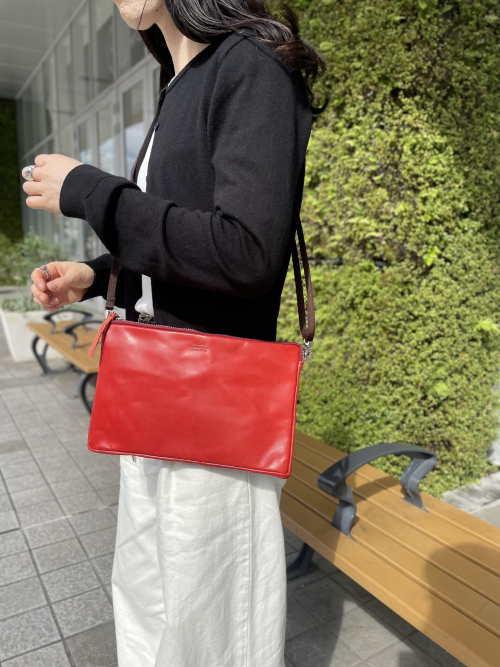 ＊ 栃木レザー　ショルダーバッグ  ＊
