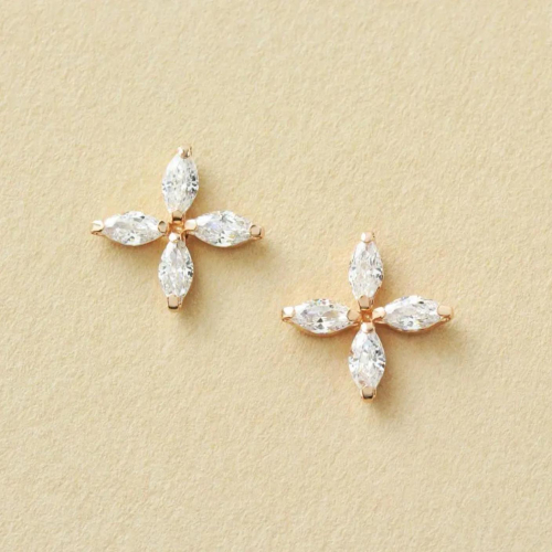新作ピアス💐
