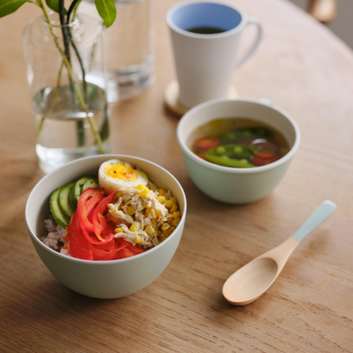 毎日の食卓に寄り添う器「山中塗シリーズ」