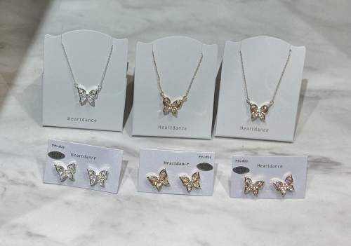 バタフライピアス＆ネックレス♡