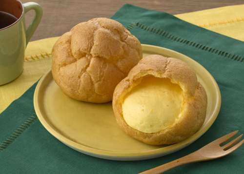 ジャンボシュークリーム（北海道産かぼちゃ）