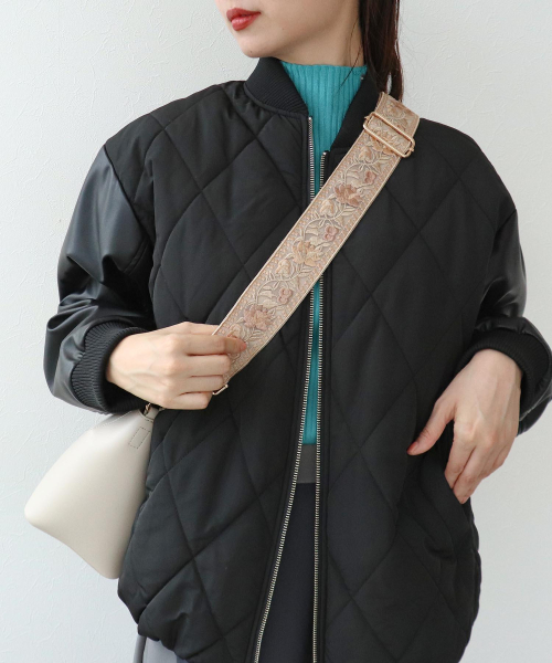 新作のショルダーストラップ入荷しました♪