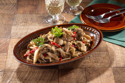 【季節限定】ローストキノコと蒸し鶏のマリネ