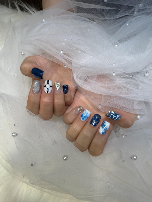 blue  nail