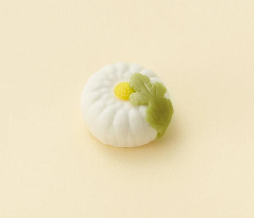 山路の菊