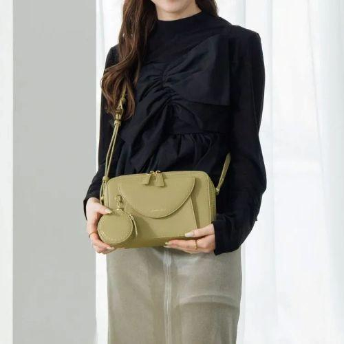 Jewelna Rose　ヴィクシーショルダーバッグ♪