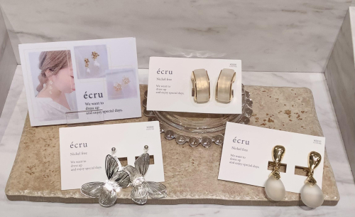 新作イヤリング