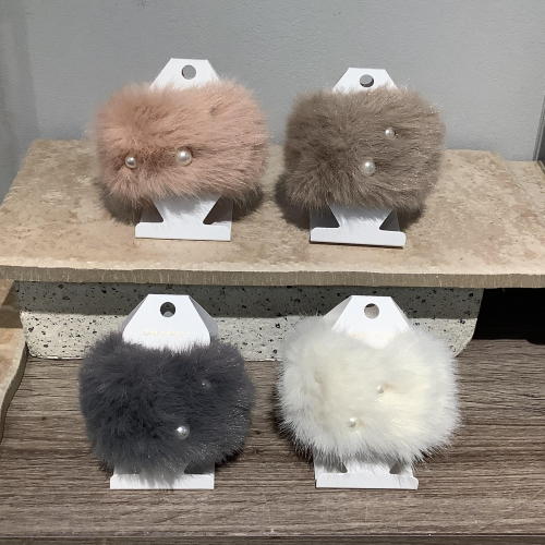 ランダムパールファーロールフックポニー♪