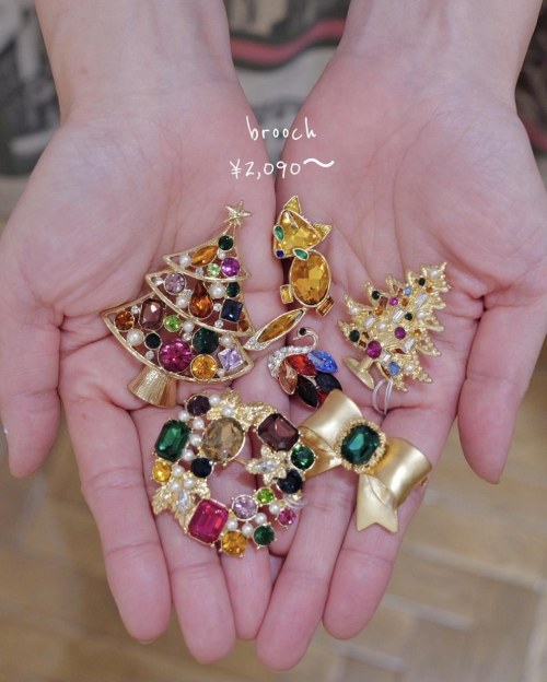 【大人気】クリスマスブローチ