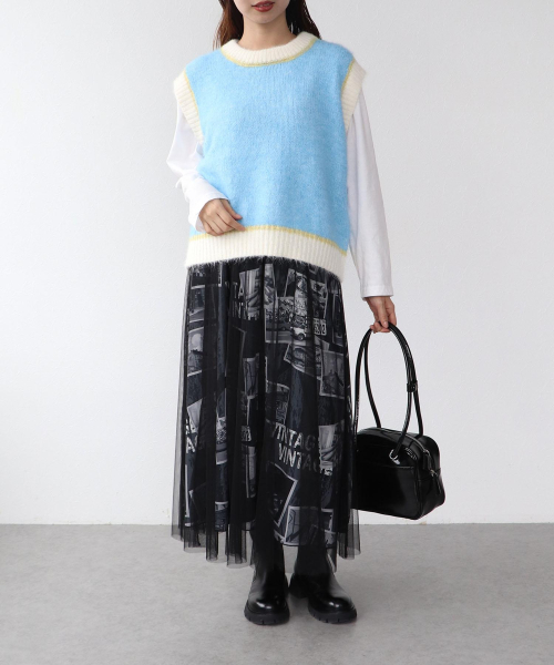 可愛いニットベスト入荷しました♪