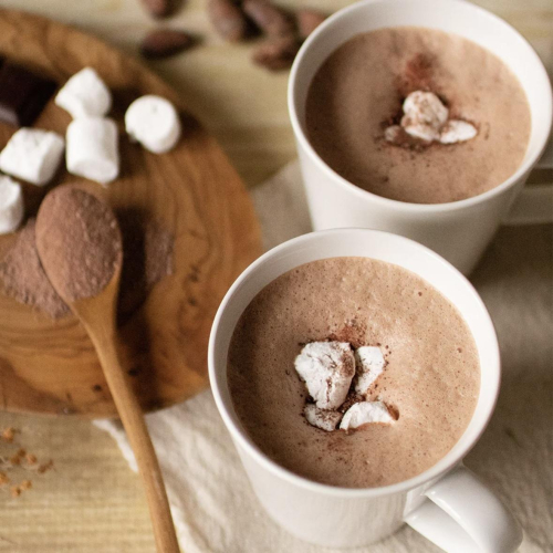 ホットチョコレートで温まりませんか？🍫