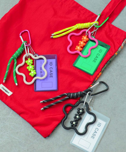 【ギフトにも】クリアケース付きチャーム♡