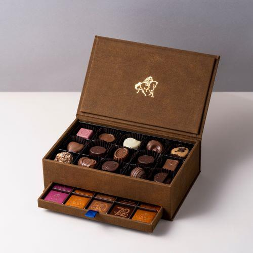 ベルギー王室御用達 グランプラス