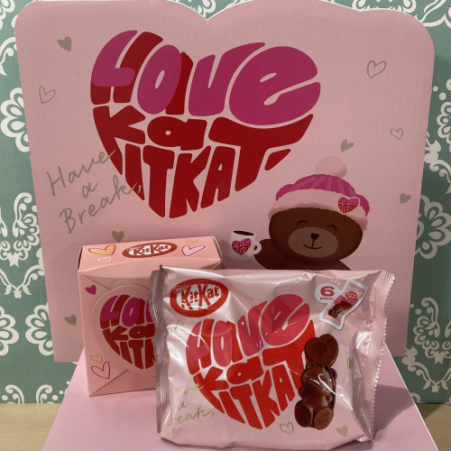 キットカット　ハートフルベア