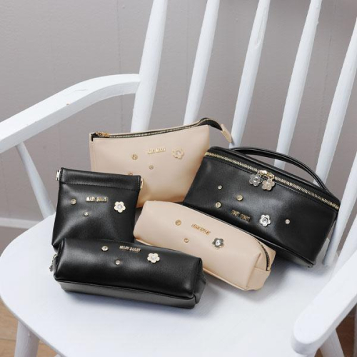 【MARYQUANT】新作ポーチ入荷