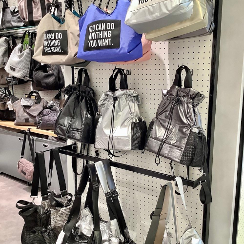 新作バッグ入荷しました！