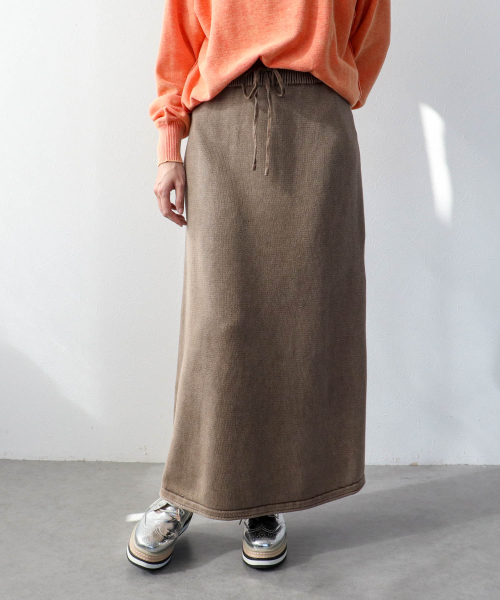【新作】すっきりシルエットのスカート♪