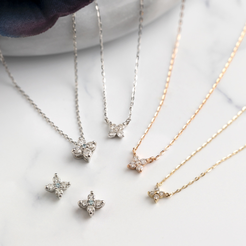 ロングセラー商品✨フラワーデザインネックレス