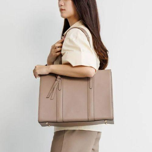 Jewelna Rose　フィンリーレザートート♪