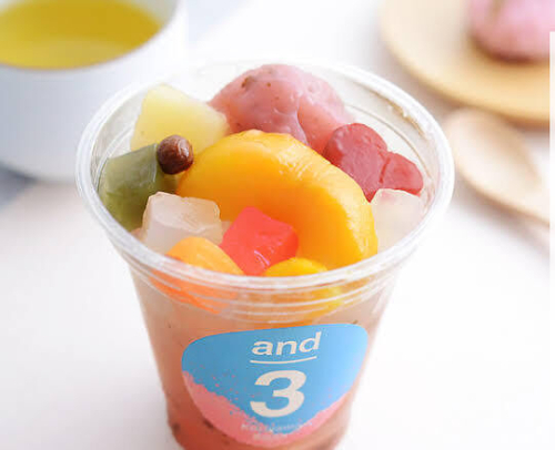 さくらの下で花よりあんみつ