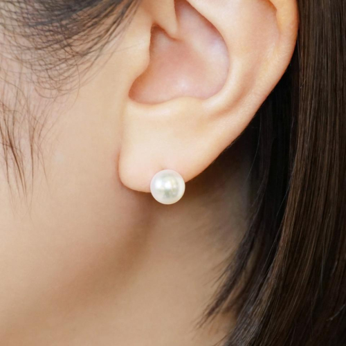 上品なアコヤパールピアス✨️