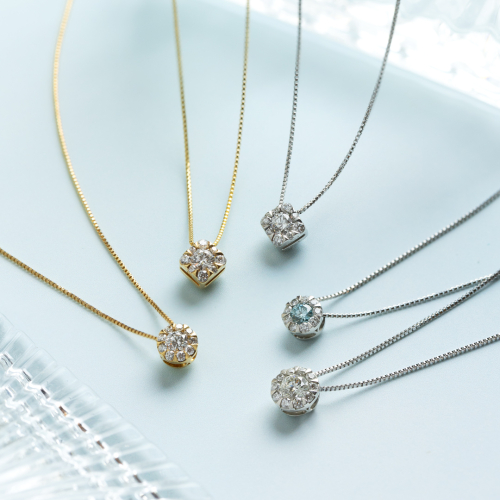 トータル0.23ctダイヤモンド💎フルムーンネックレス