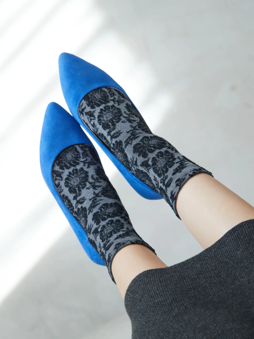 足元をお花フロートで華やかに