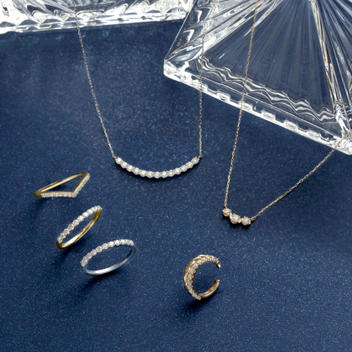 ダイヤモンドより輝くモアサナイトジュエリー💍