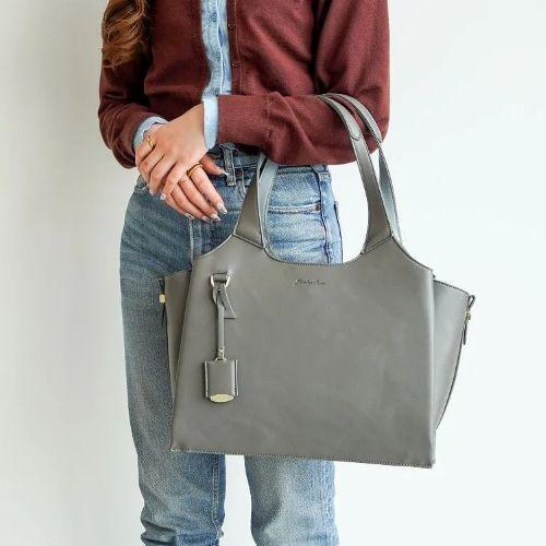 Jewelna Rose　アテナトートバッグ♪