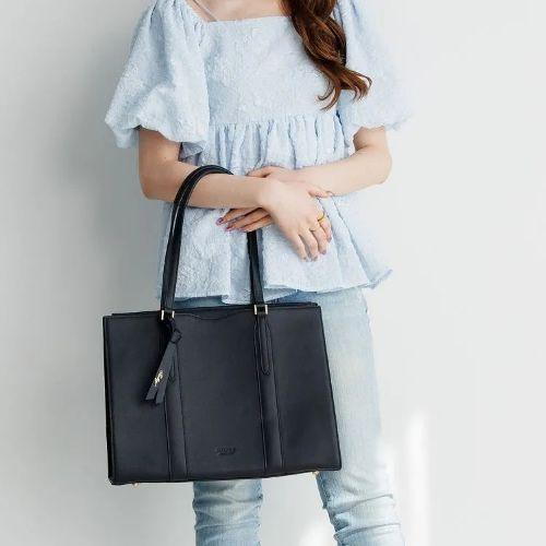 Jewelna Rose　フィンリーレザートート♪