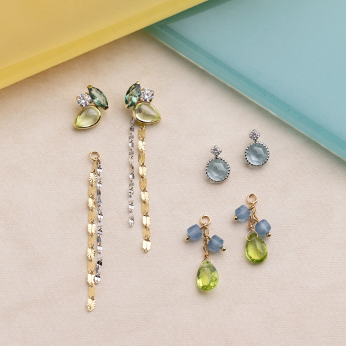 新作カラーストーンピアス🍋