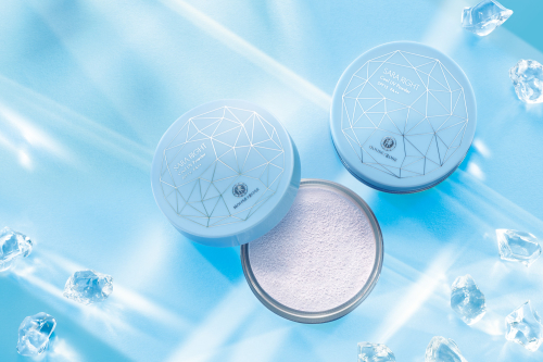 さらりと涼し気な快適夏肌へ　 夏季限定フェースパウダーが今年も登場！