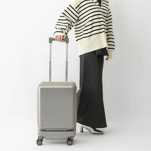 W＆.Day/Night ピーロスーツケース♪