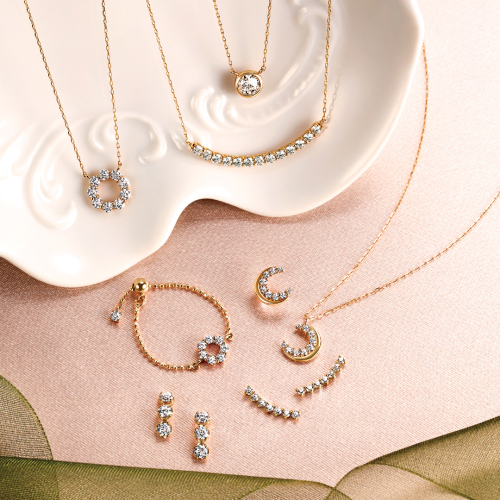 ダイヤモンドの2.5倍の輝き！モアサナイト✨