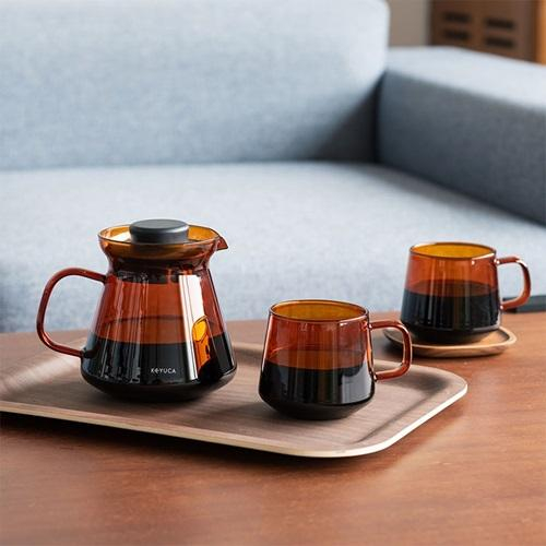 レトロな色合いのコーヒーサーバー