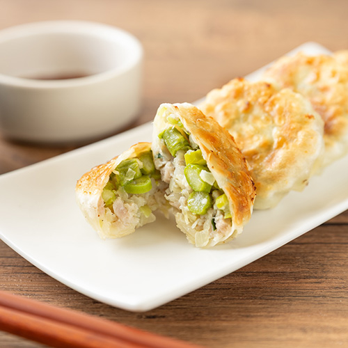 【6月限定】アスパラ餃子 発売中！