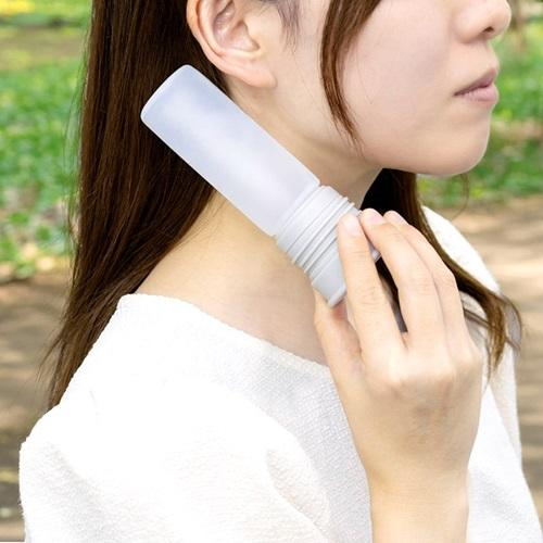 保冷しながら持ち運べる「氷のう」