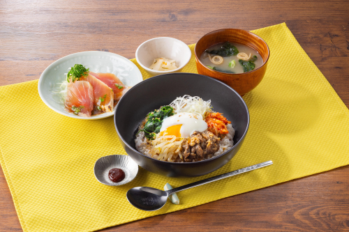 【新メニュー】お野菜たっぷり＆ヘルシー！「旨辛焼きビビンバ＆選べる副菜」が登場✨️