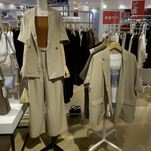 【夏の通勤服はこれ！】エアリーリネンライクシリーズ