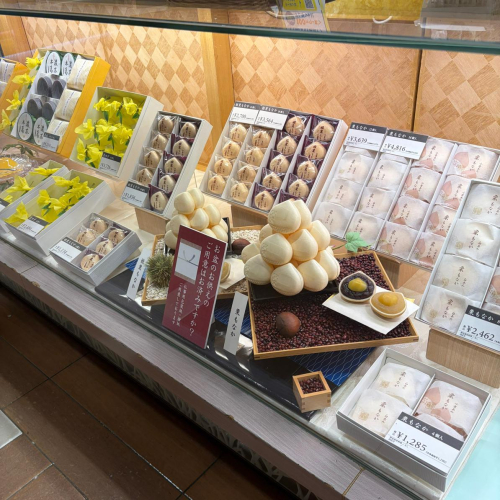 夏休みだった栗最中　8月4日(火)から販売再開。